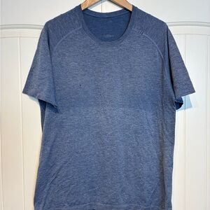lululemon athletica Men's Heathered Navy Crew Neck Short Sleeve Tee Size Large